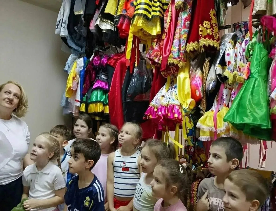 🎉 Театральное приключение юных талантов студии «Капель» 🎉

Сегодня случилось настоящее событие для