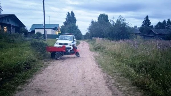 На юге Архангельской области погиб водитель перевернувшегося мотороллера 😔

ДТП произошло вечером н