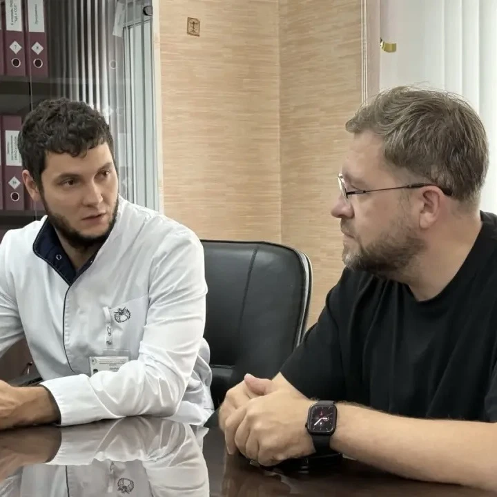 В Окружном кардиоцентре провели уникальное вмешательство - впервые в Югре выполнена тра...