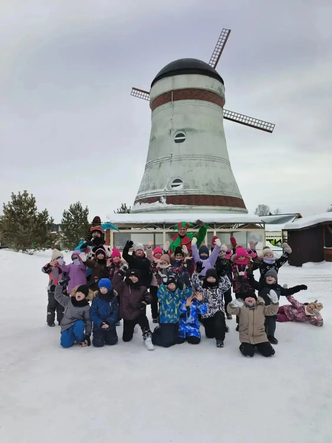 МАСЛЕНИЦА В ПРИРОДНОМ ПАРКЕ «ЮРИБЕЙ»    🥞🎉Учащиеся 1 "Д"  и 3 "Д" классов побывали на праздновании М