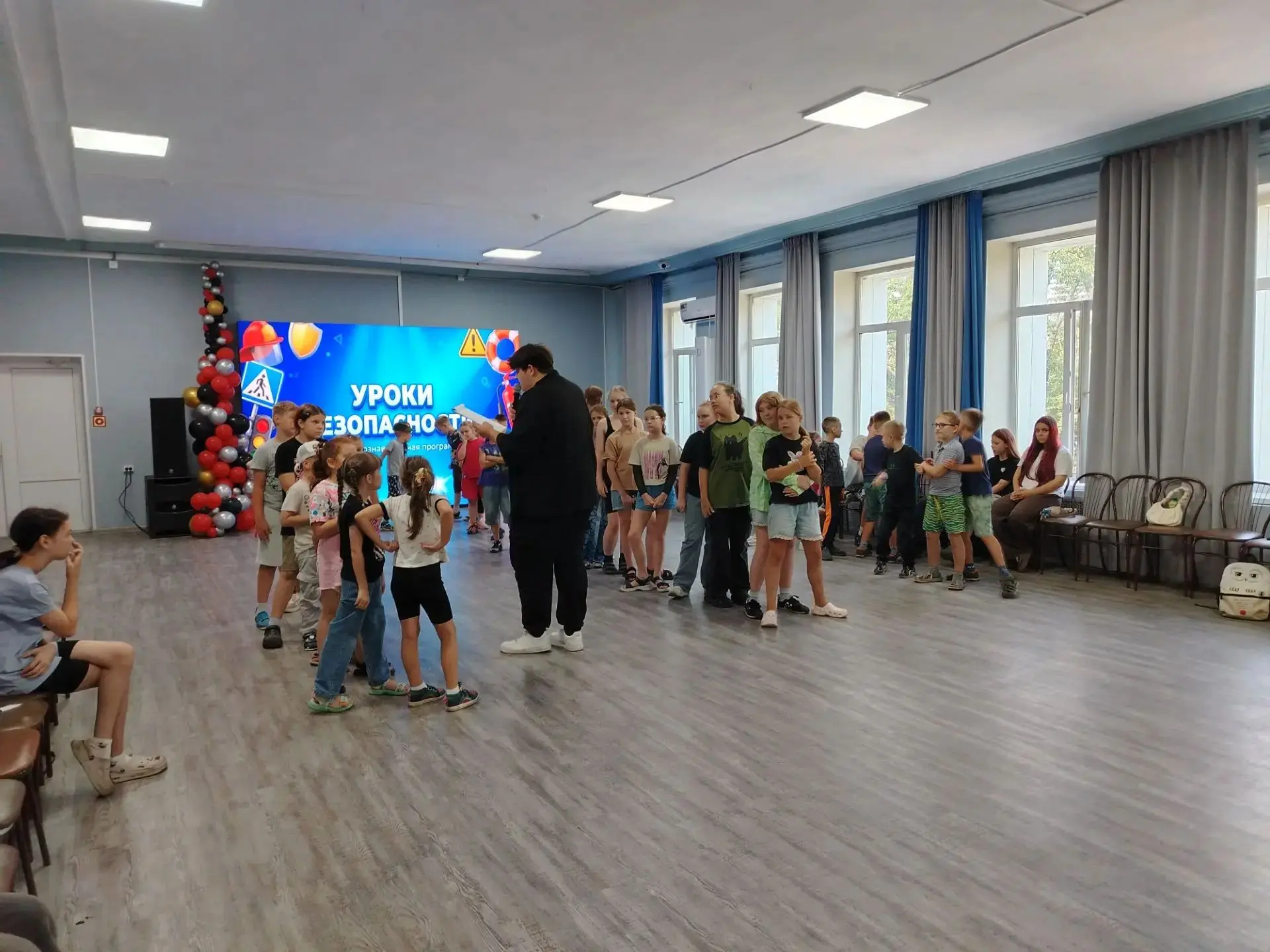 🛡️ Безопасность — это важно, а еще это интересно!

✨ В ГДК состоялась  познавательно-развлекательна