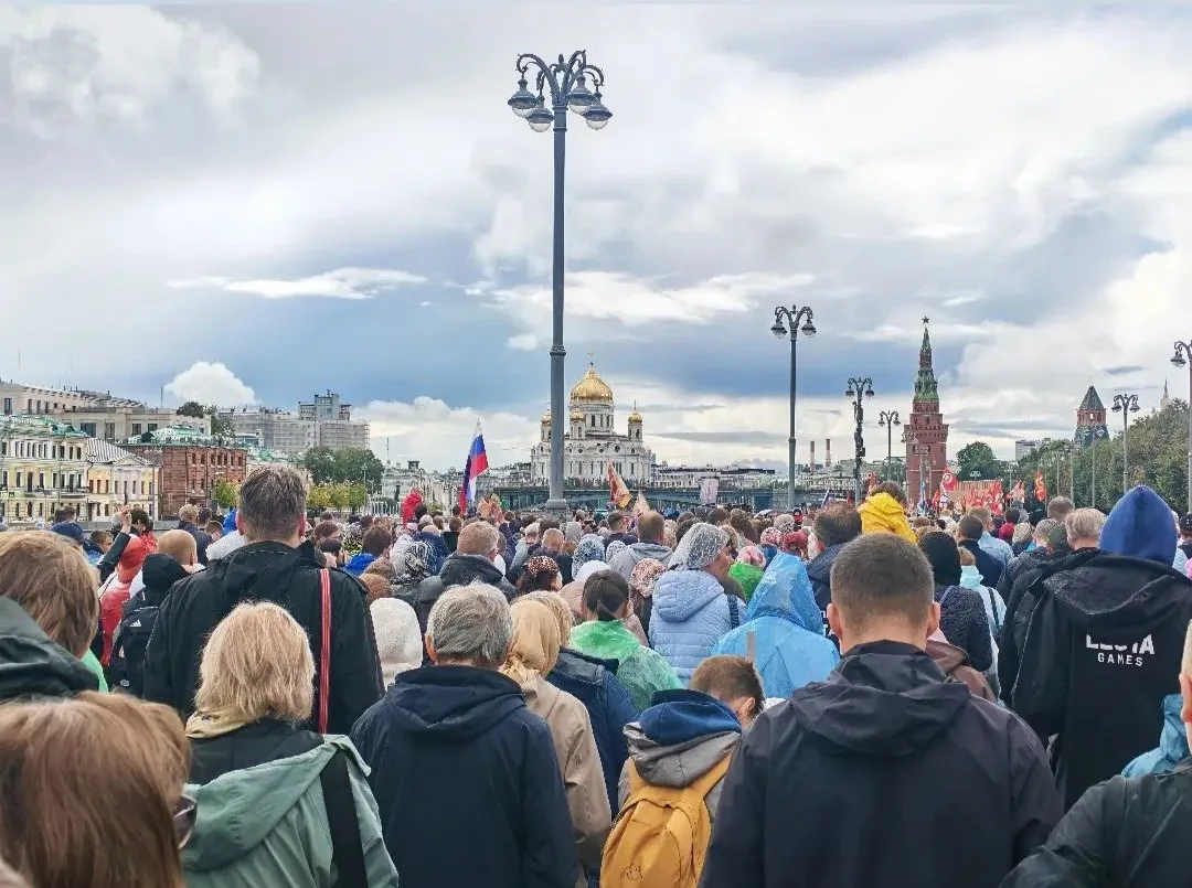 В связи с поездкой в Москву на православный фестиваль культуры и искусства от "Марка" и...
