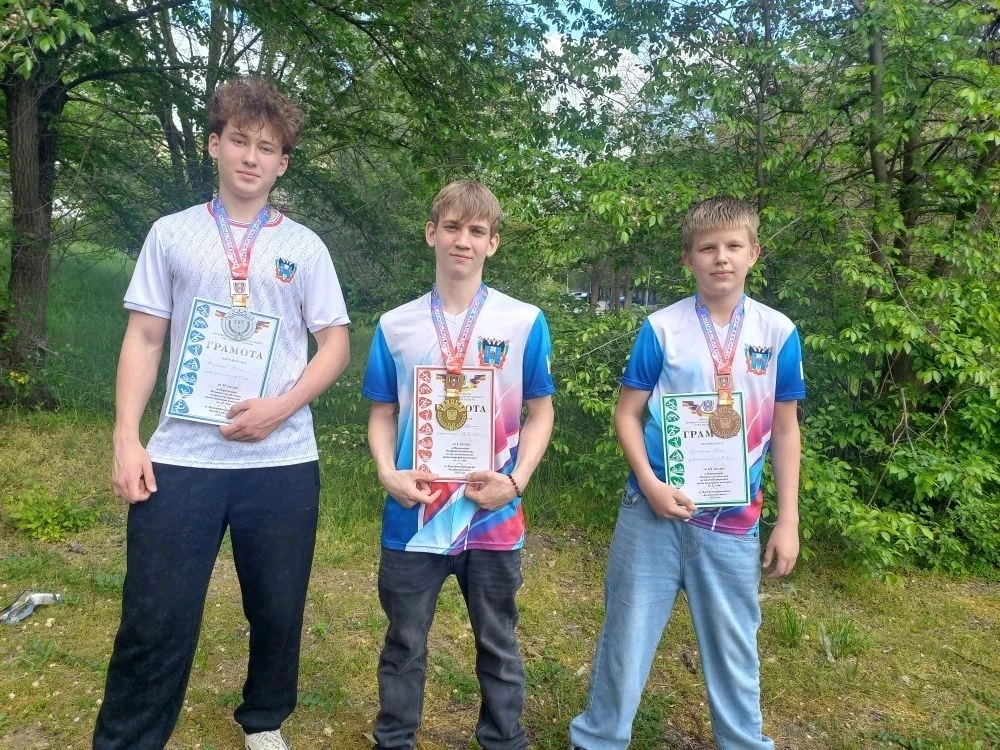 🏆 Поздравляем призёров первенства Ростовской области по пулевой стрельбе:  🎯 Васильев Игнат, ученик 