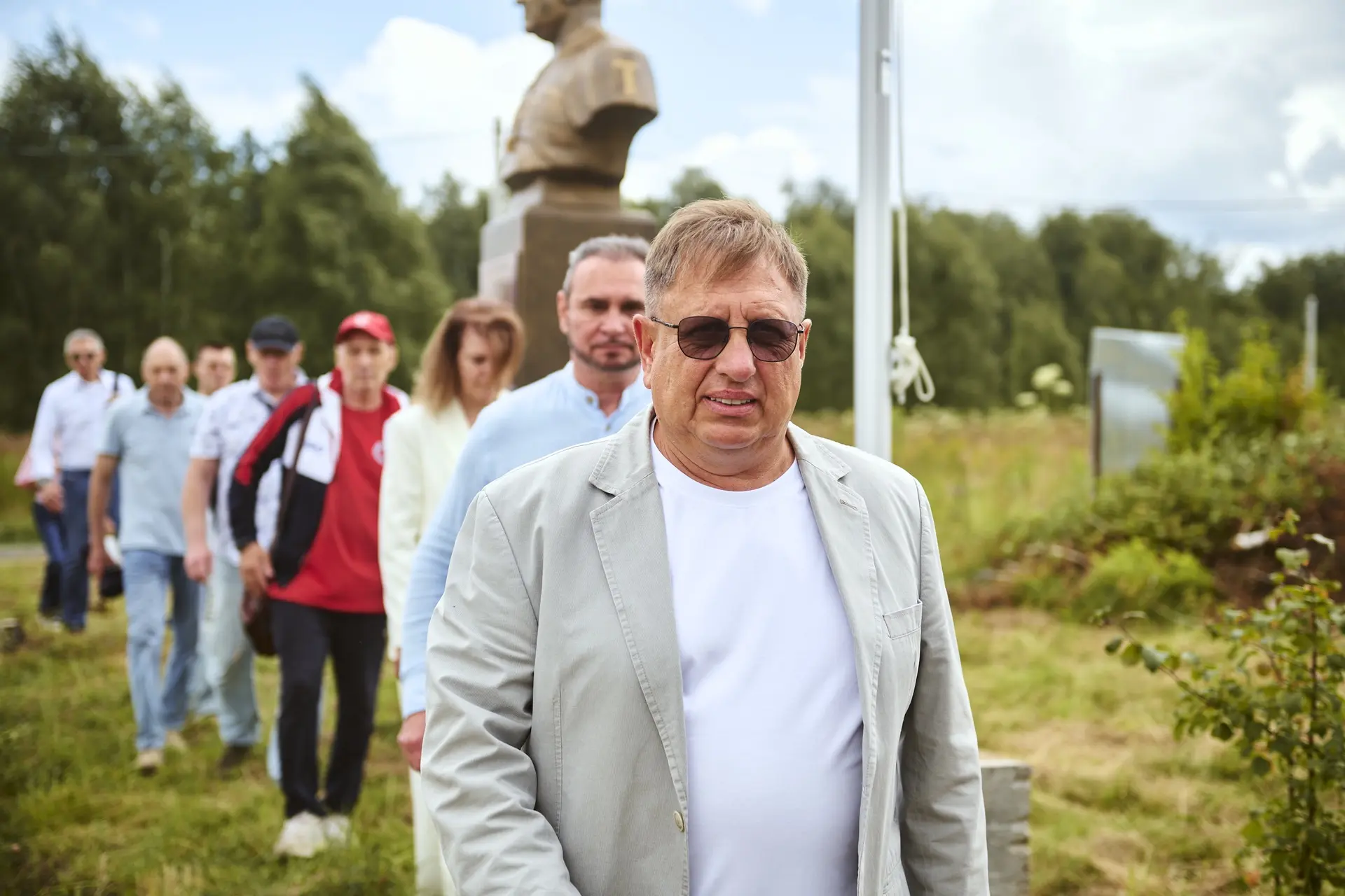 Футбол во благо ⚽️

Принял участие в благотворительном футбольном турнире «Лига Добра», который прош