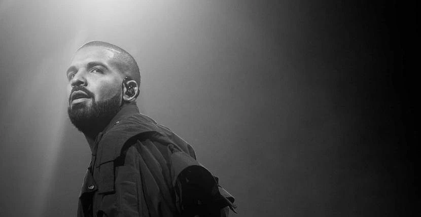 15 мая 2026 года Drake неожиданно выпустил сразу три альбома за один день: ICEMAN, MAID...