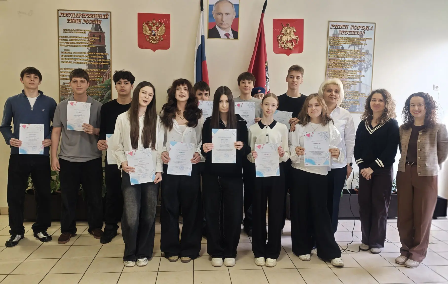 🇷🇺 Врываемся в последнюю четверть!  Понедельник после каникул выдался по-настоящему торжественным и 