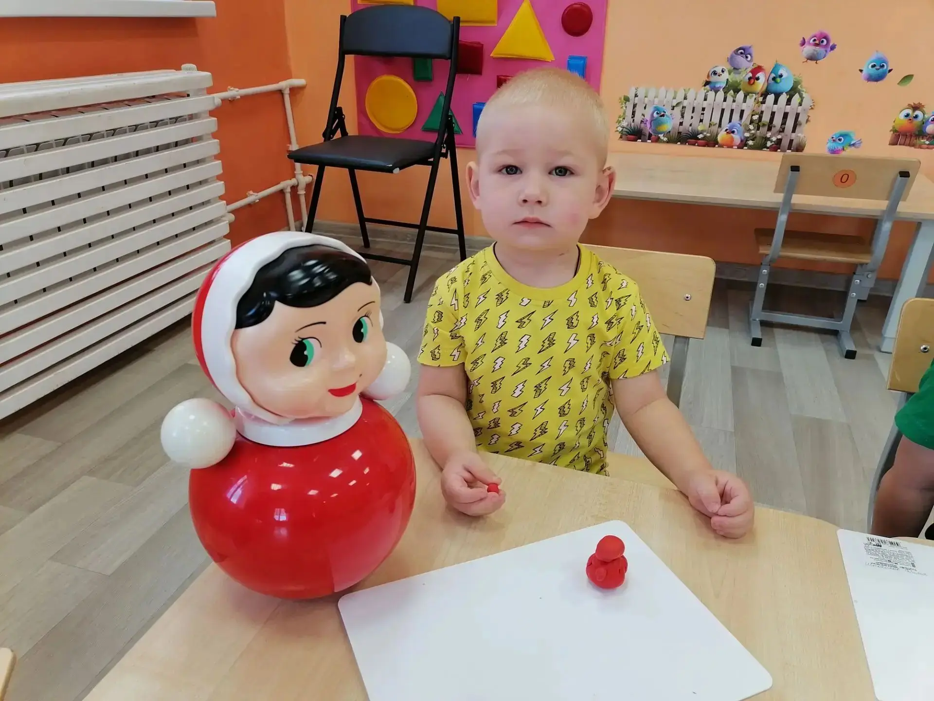 5 сентября отмечается День неваляшки.