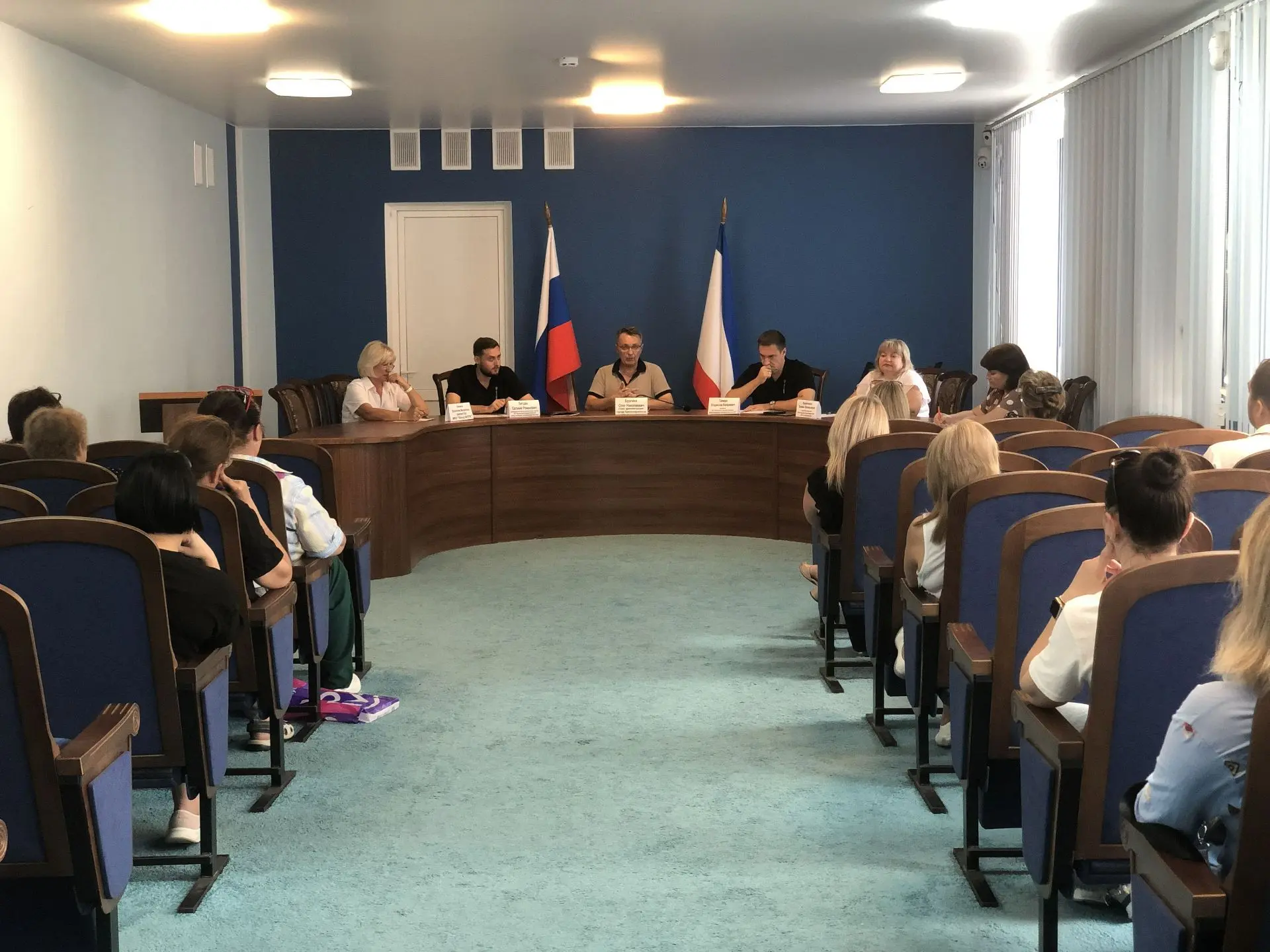 Сегодня в администрации города под руководством главы администрации Олега Бурлаки прошл...