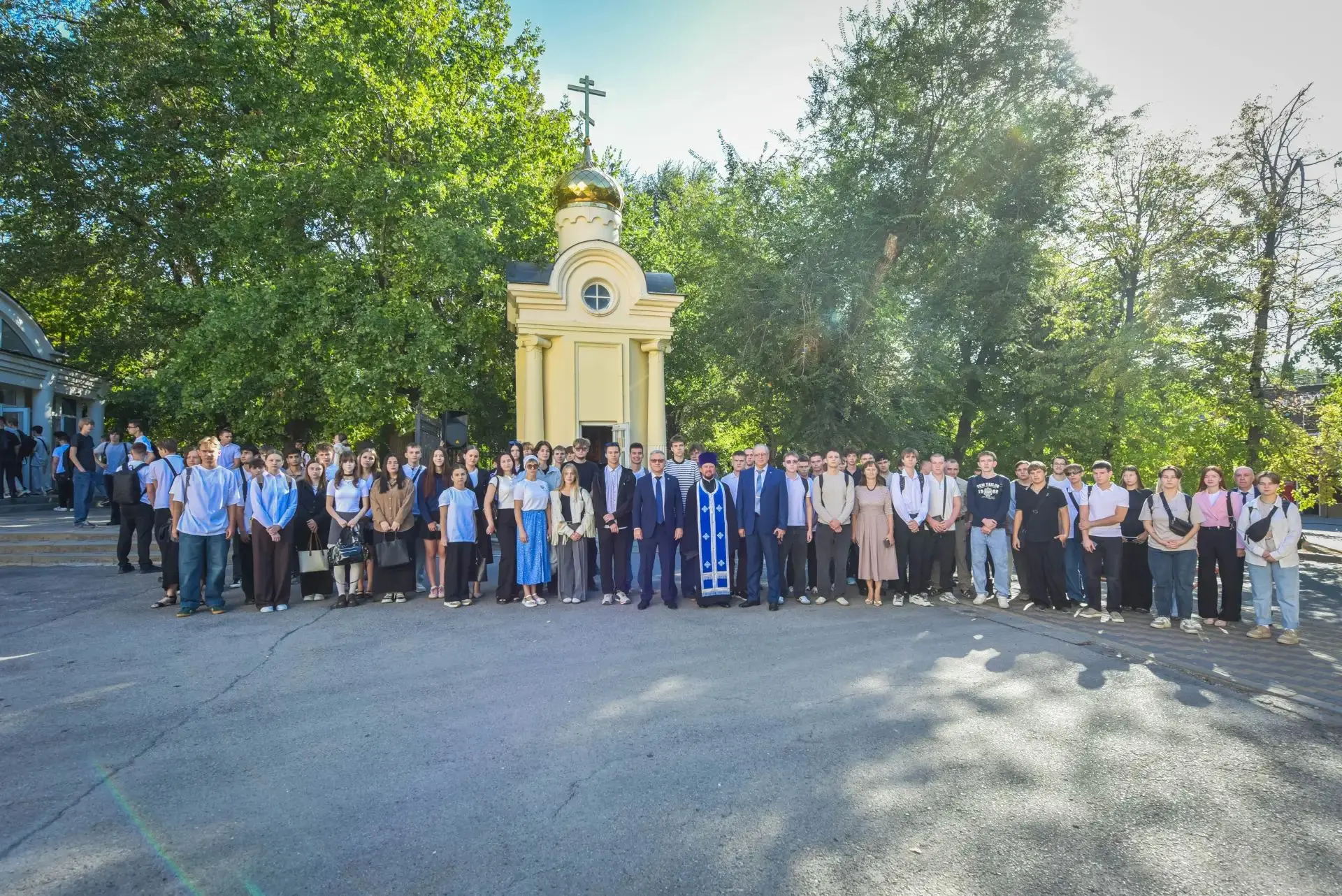 Путь в профессию начинается с одного шага.