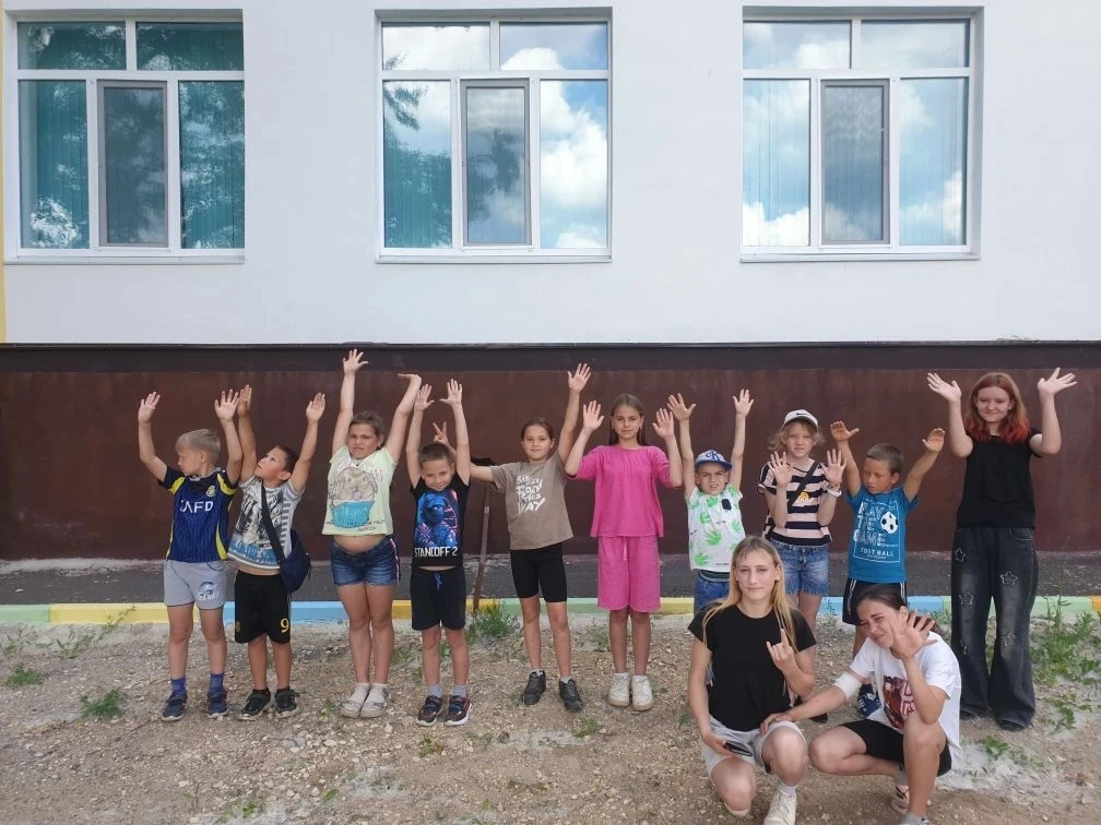 В пришкольном лагере «Радуга» отметили Международный день дружбы ✨👫

В честь Международного дня дру
