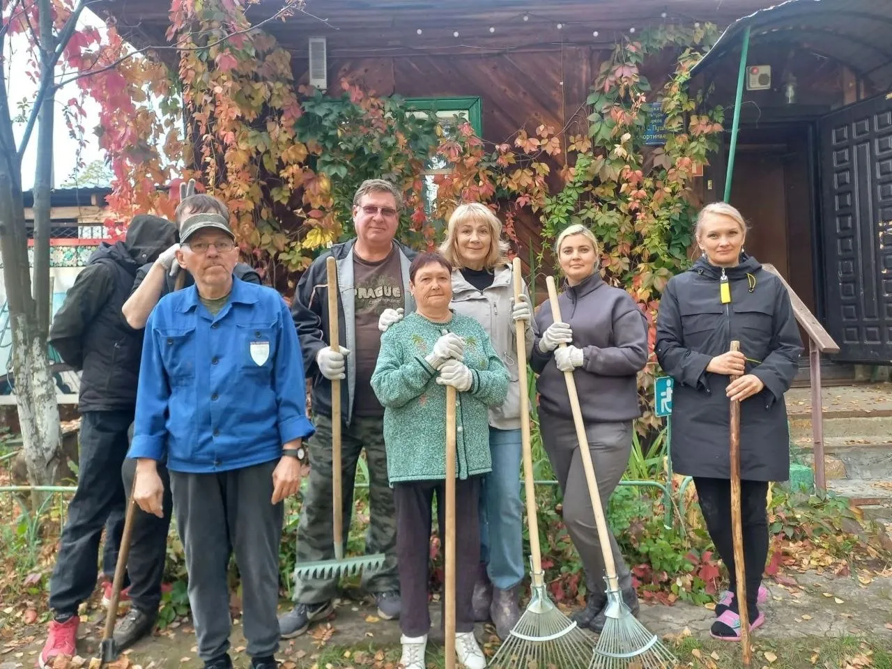 🍂 Осенняя уборка в Ленинском парке