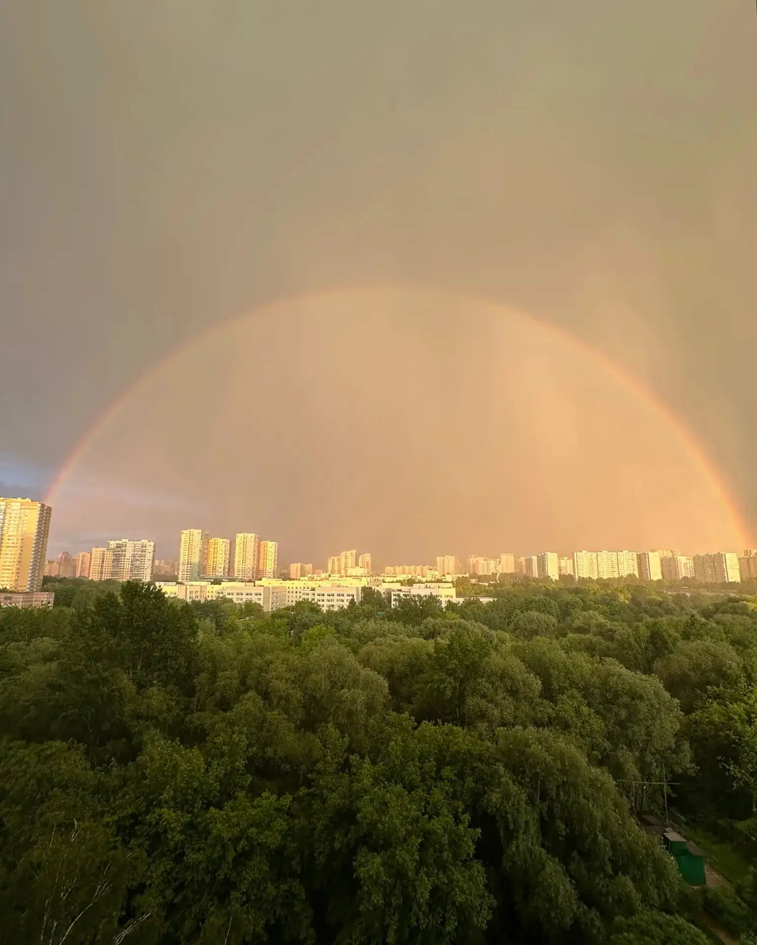 Вид с Озерной улицы на Олимпийскую деревню