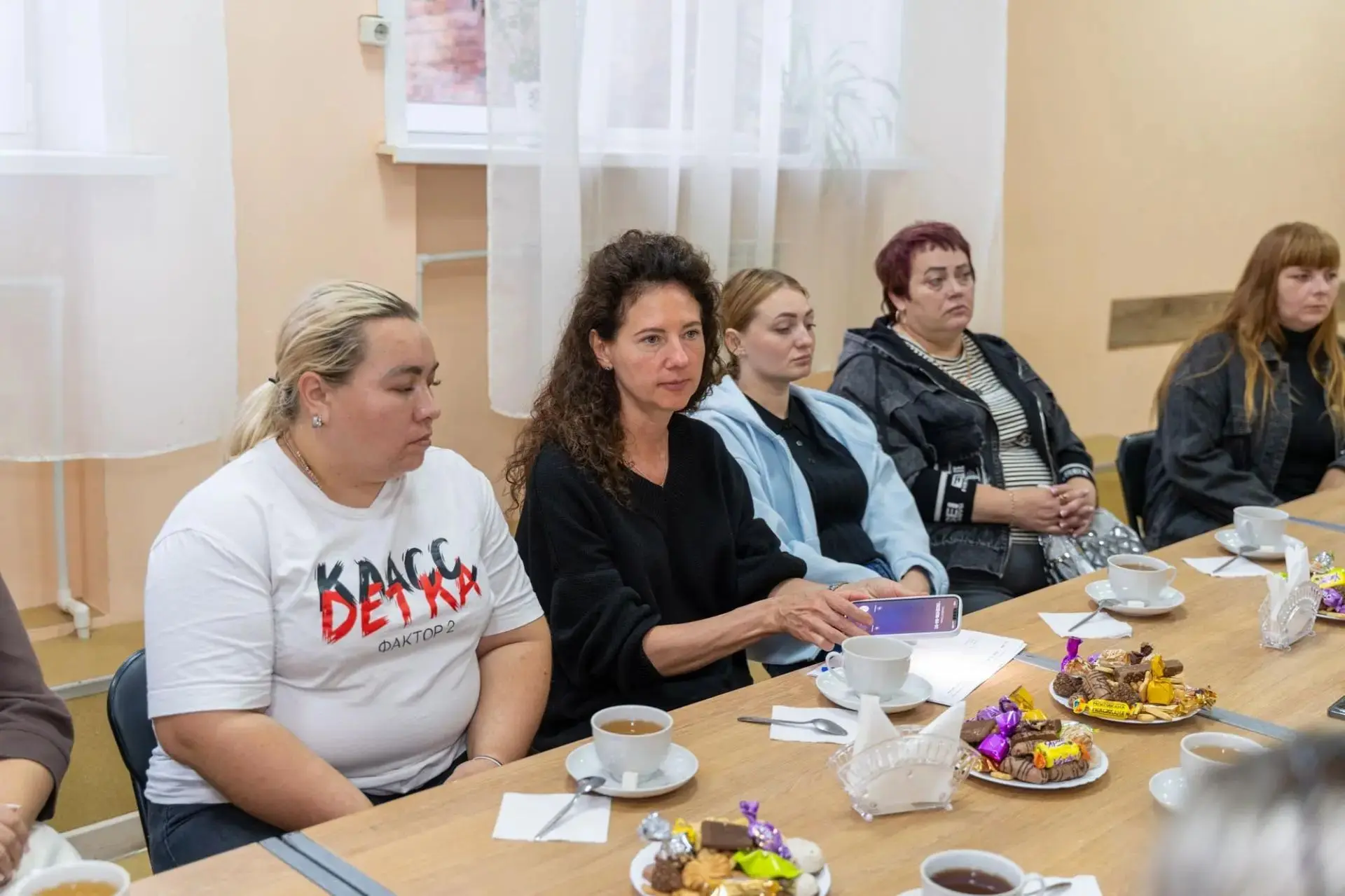 ✅Сегодня в МБУК «Клуб «Строитель г. Юрги» состоялась встреча с семьями наших героев и и...