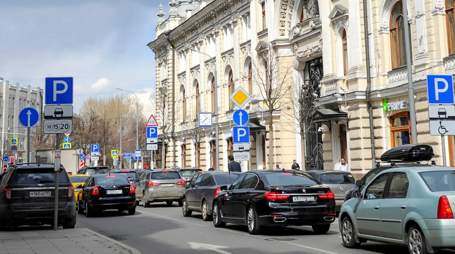 Водителям простят неоплаченную парковку при сбое системы