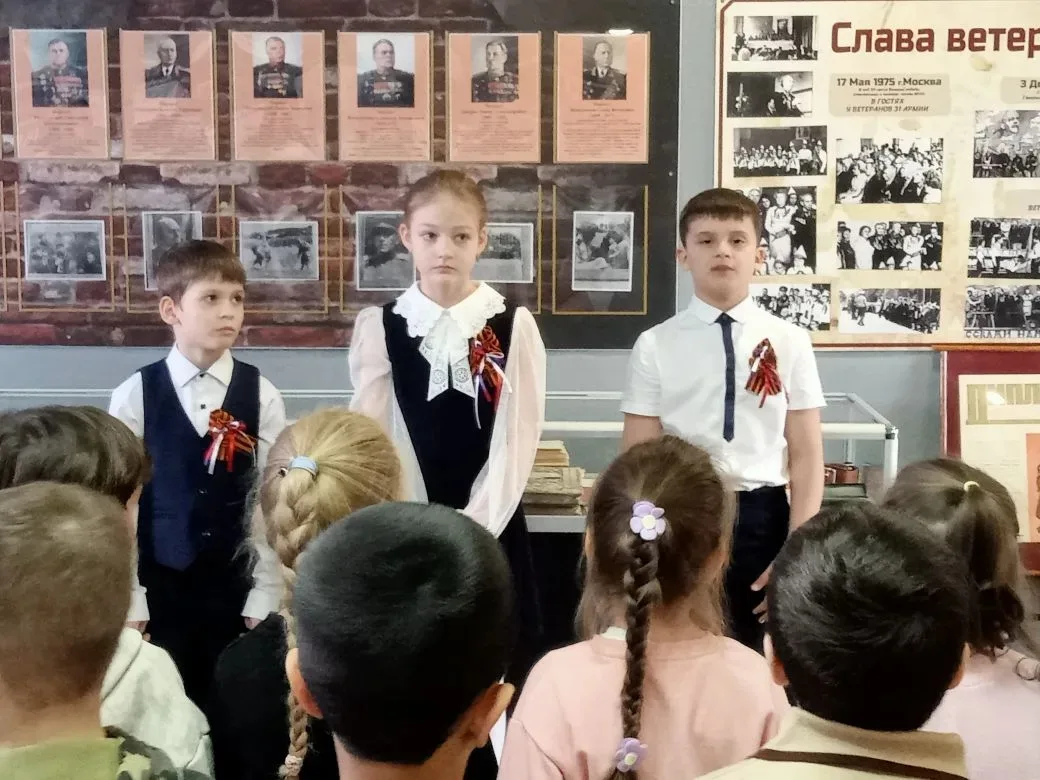 👩‍🎓ДЕТИ ДЕТЯМ  "Никто не забыт"🇷🇺  В музее Боевой Славы 31 Армии нашей #гимназии21 для юных гостей п