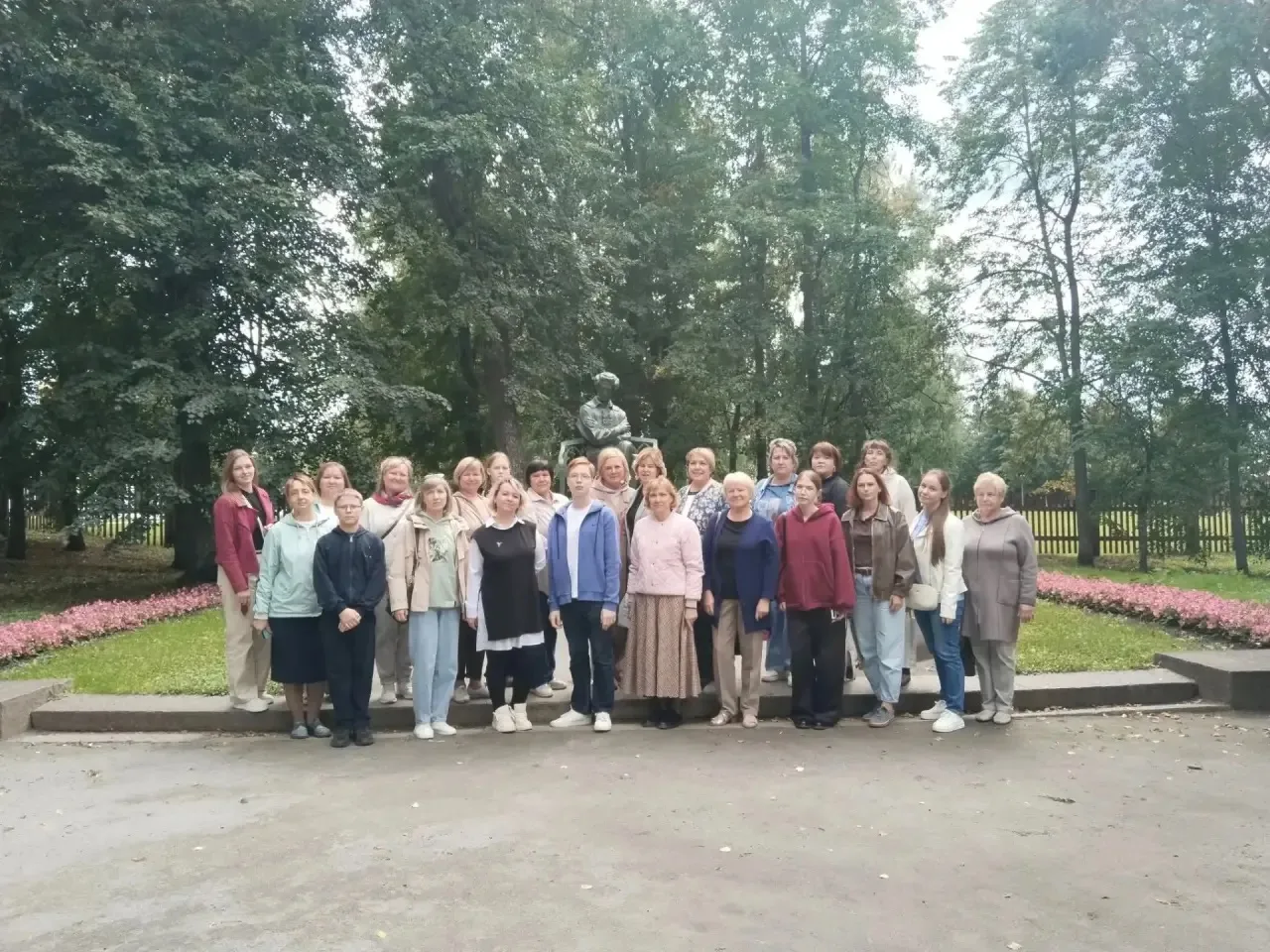 ✨«Там, где рождались шедевры: педагоги округа побывали в музее‑заповеднике А. С. Пушкина»