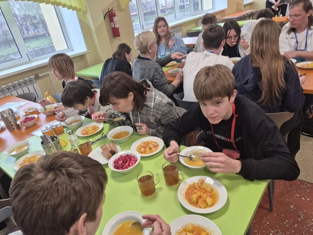 🎉Создаём будущее: укрепляем семейные ценности!🎉 👨‍🎓Ученики школы Россошанский Сергей и Жигунов Макси