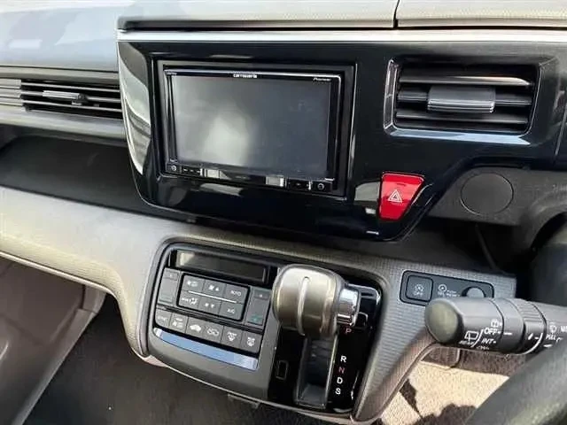 🇯🇵Выиграли один из самых популярных минивэнов из Японии   Очередной Honda StepWGN с аукциона, куплен