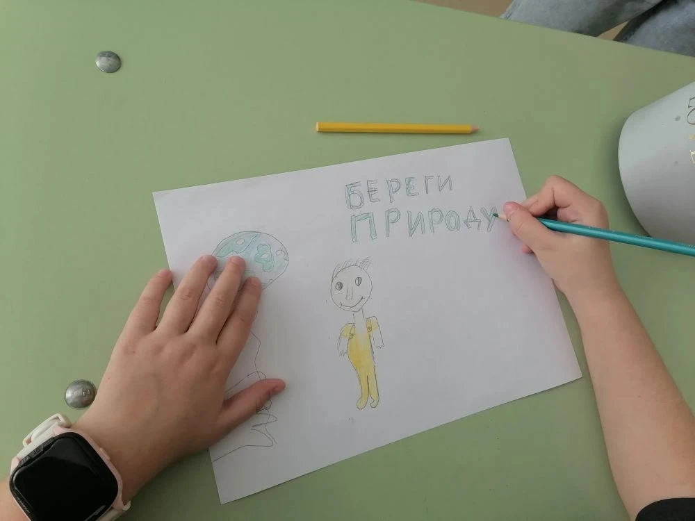 Сегодня учащиеся 2 "А" класса приняли участие в игровой программе по пропаганде экологической культу