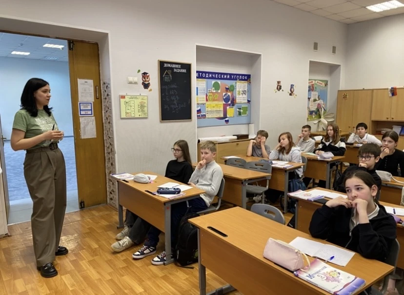 💫Сегодня для учеников 1 и 5 классов прошли «Уроки счастья»  С ребятами говорили об уважительном отно