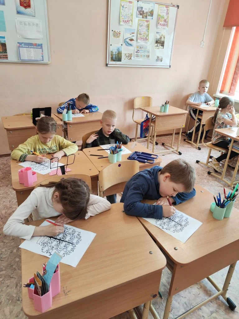 15 мая в 1 дополнительном А классе прошло занятие, посвященное Международному Дню семьи...