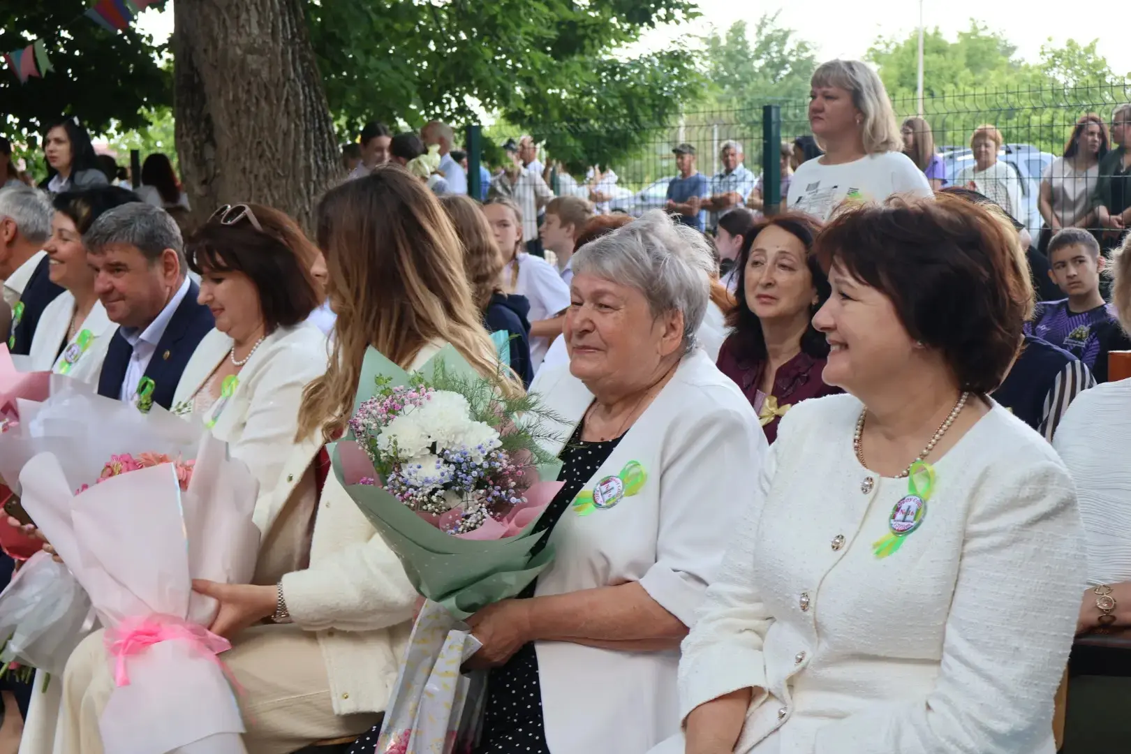 А теперь — ещё немного атмосферы этого удивительного дня 🌸  Смотрите фото 👉 здесь живые кадры праздн