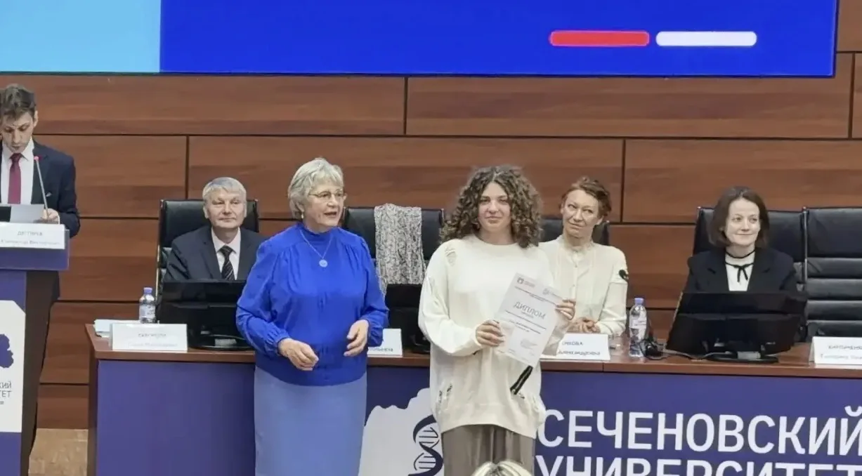 💢 Призёр медицинского конкурса  Друзья! Ученица 8 «З» класса Алёна Белолипецкая стала призёром заклю