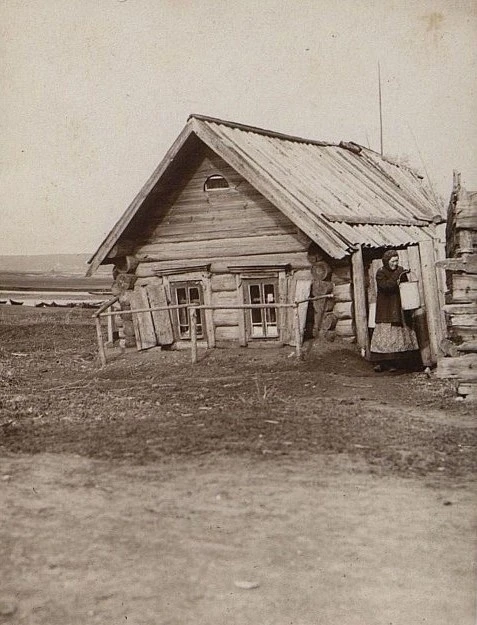 Бедная крестьянская избушка. Нижегородская губерния,  Российская Империя, 1913 г.