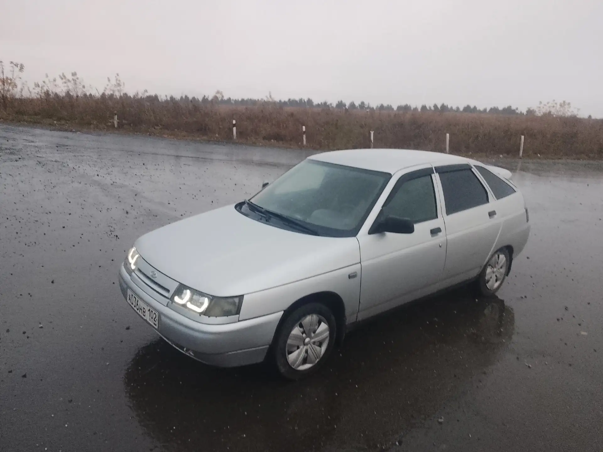 Продам  ВАЗ 2112, 2003 год. Отличное техническое состояние. Цена 130.000₽.