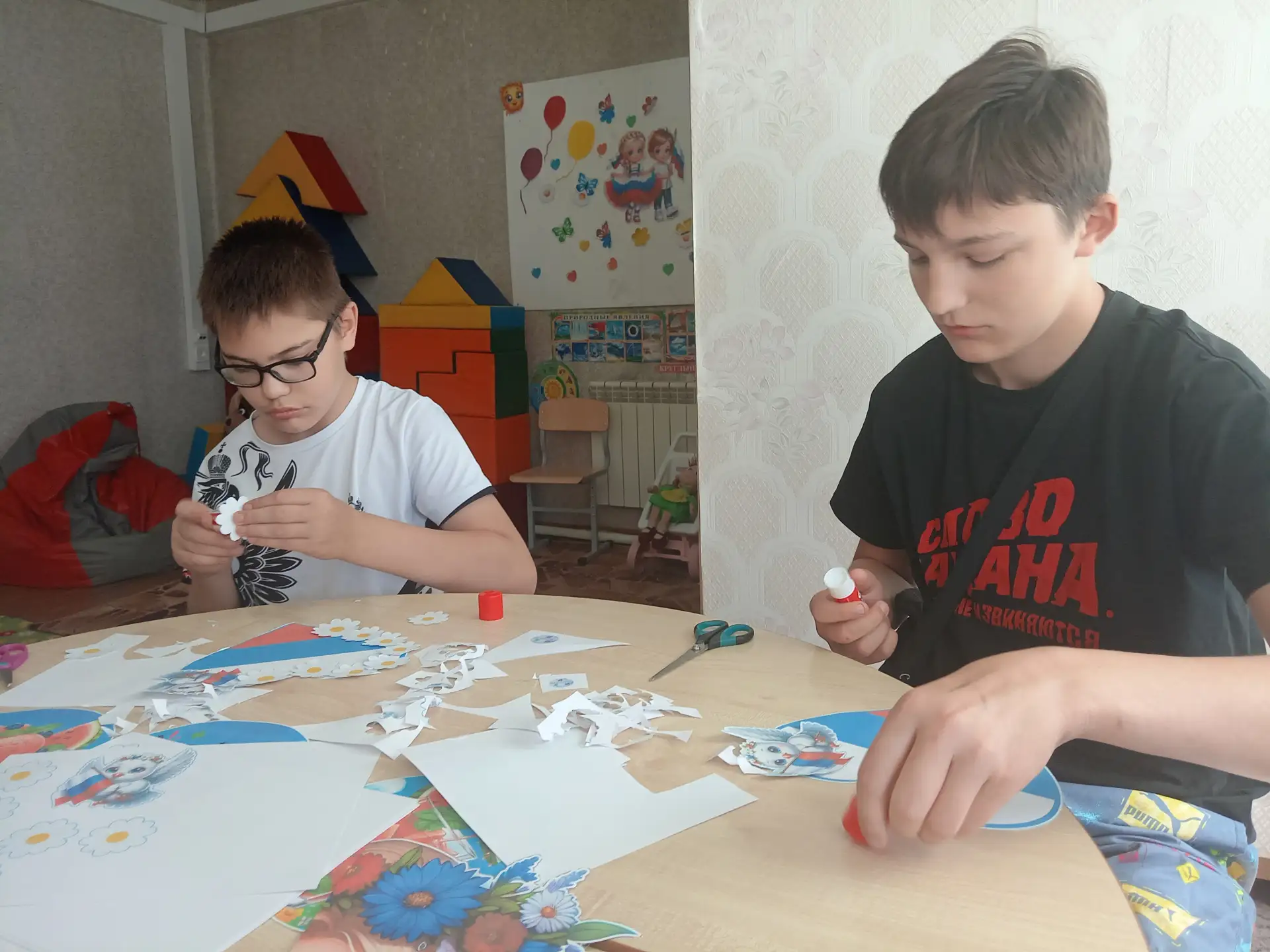 В преддверии Дня России, который отмечается 12 июня, в филиале комплексного центра по Поспелихинском