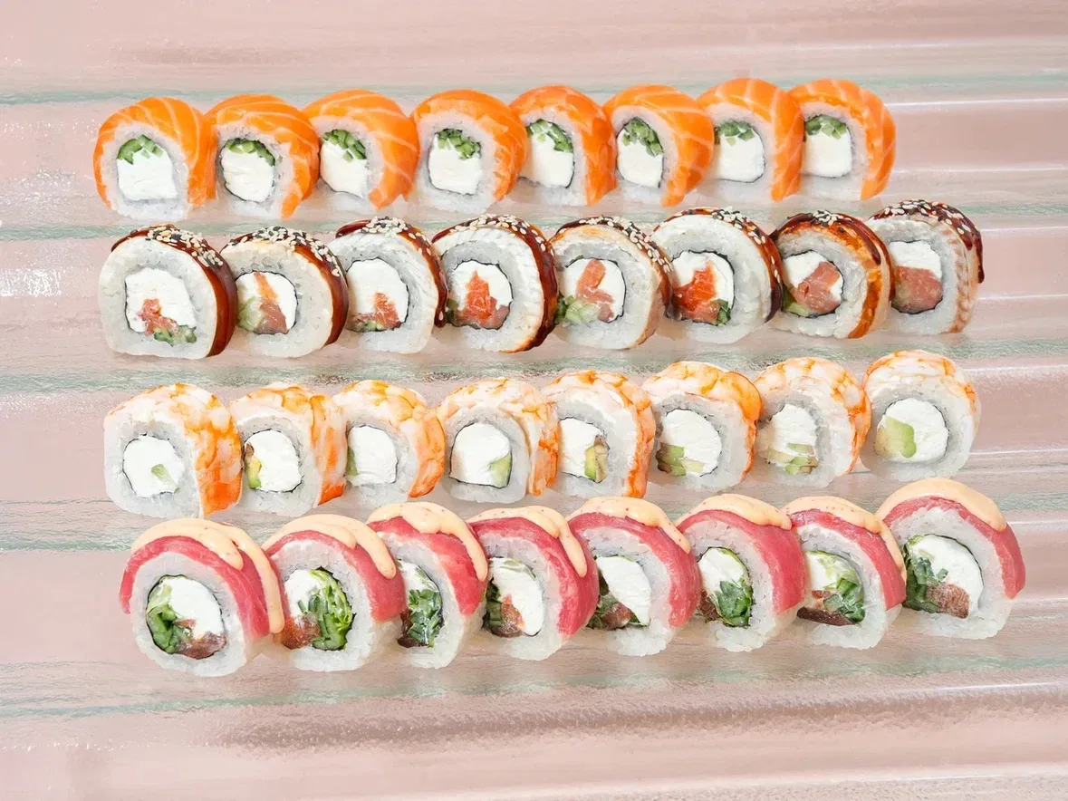 СРЕДА - маленькая пятница , время побаловать себя вкусными роллами от МИОРИ😍