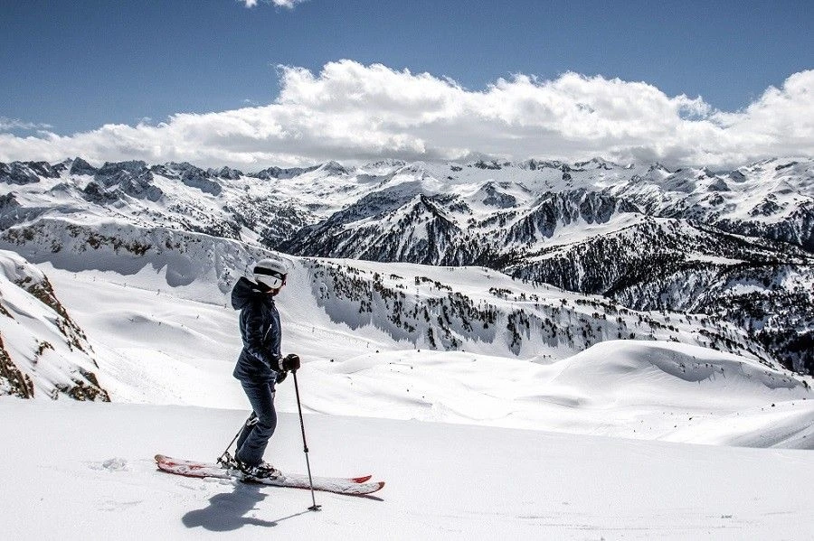 ⛷️ Девушки и горные лыжи: почему это стильно и красиво