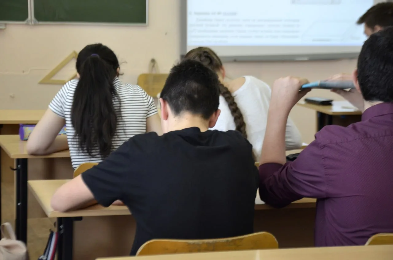 📚 В Уфе директор школы поплатился за отказ в приёме десятиклассницы