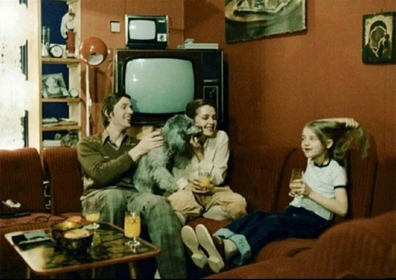 Александр Абдулов и Ирина Алфёрова с дочерью Ксенией (1982).💞