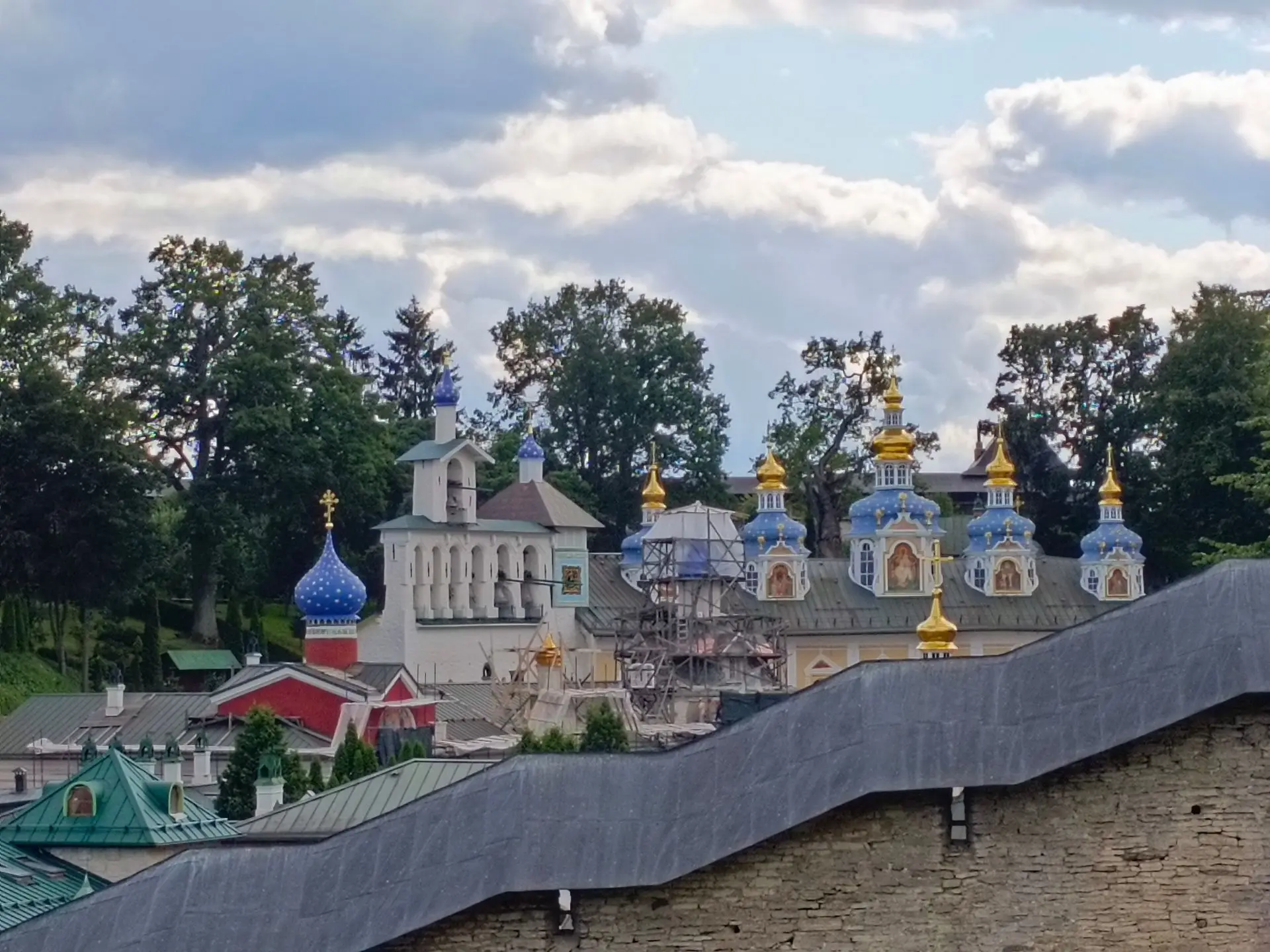 С добрым утром!

Красота на фото! Давайте и мы своими добрыми поступками раскрасим этот мир. 🎨

Бог