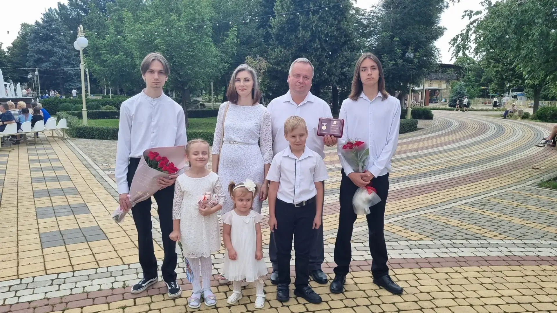 🎉 Семья преподавателя АТТС отмечена наградой в День семьи, любви и верности! 🎉

В Городском парке 