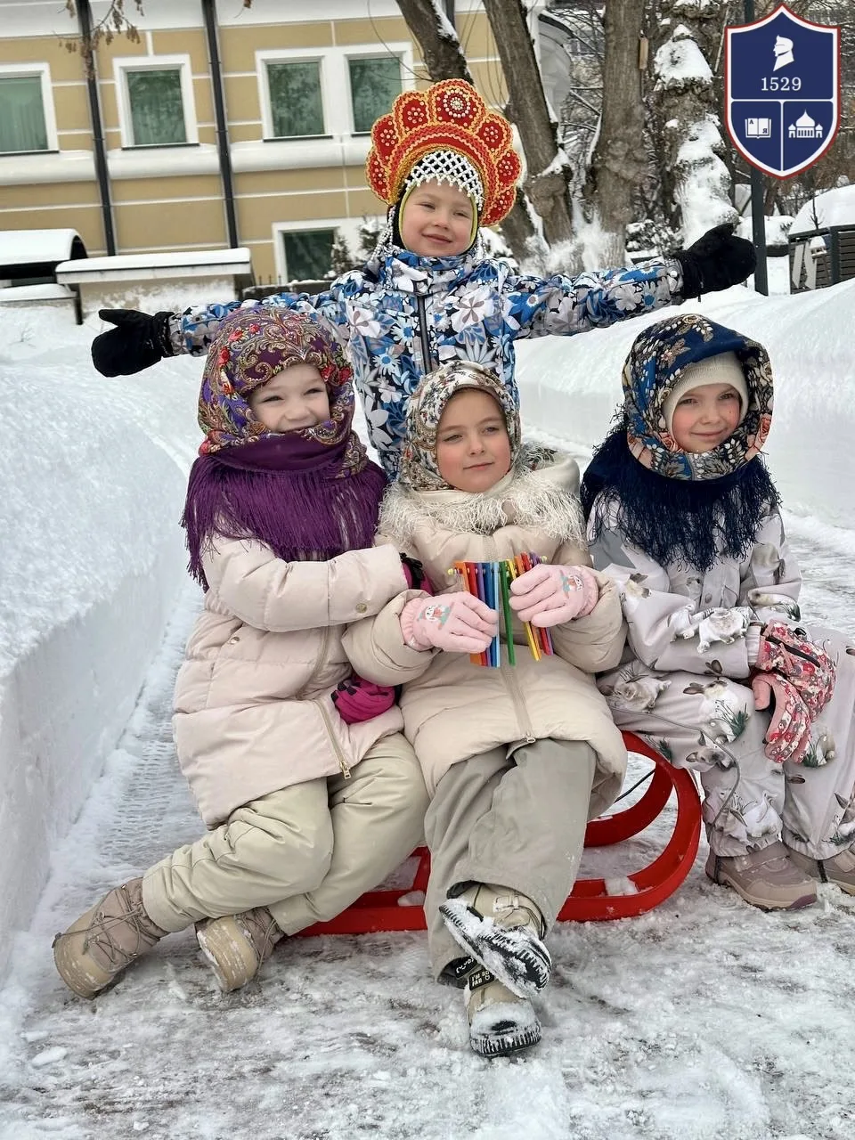 Как на Масленой неделе из печи блины летели!.. 🥞✨  И у нас в детском саду этот ароматный праздник де