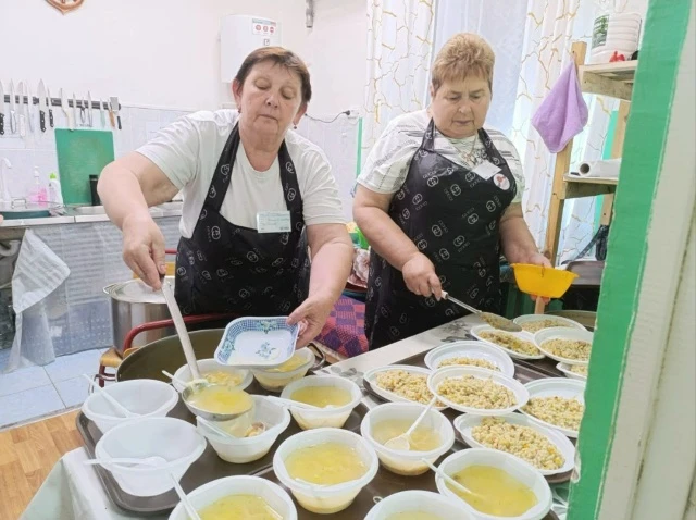 ❤️ Специалисты культуры и волонтеры из Вишневецкого посетили военный госпиталь  ✅ 21 мая стала днем 