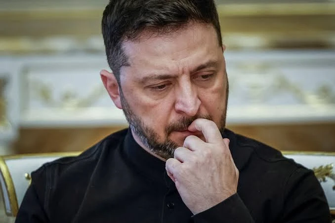 Зеленский: «Россия бьёт по украинским аэропортам на фоне подготовки возможного прилёта ...