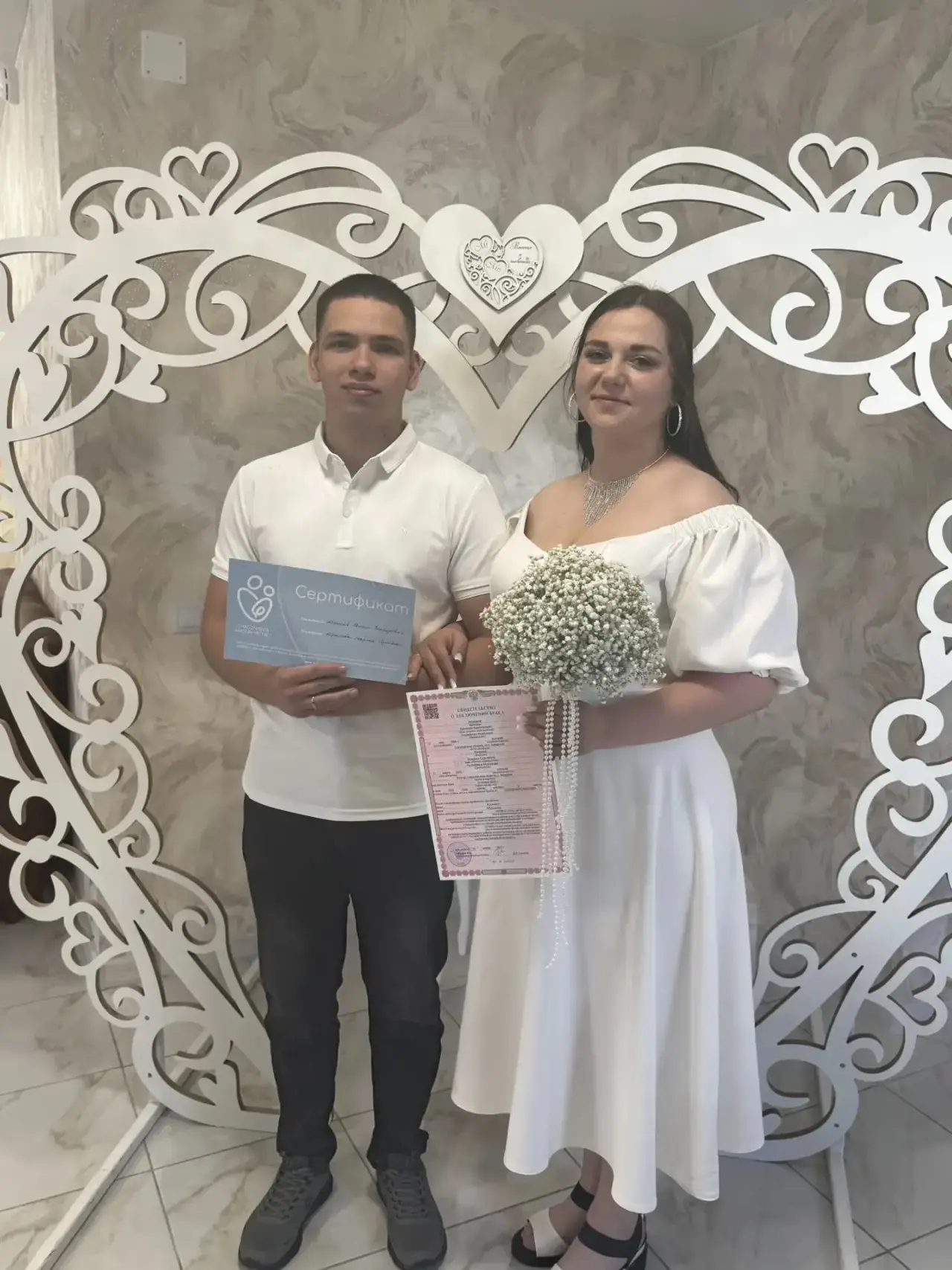 💍 В Смирных родилась новая семья

В поселке Смирных произошло особенное событие. Началась новая гла