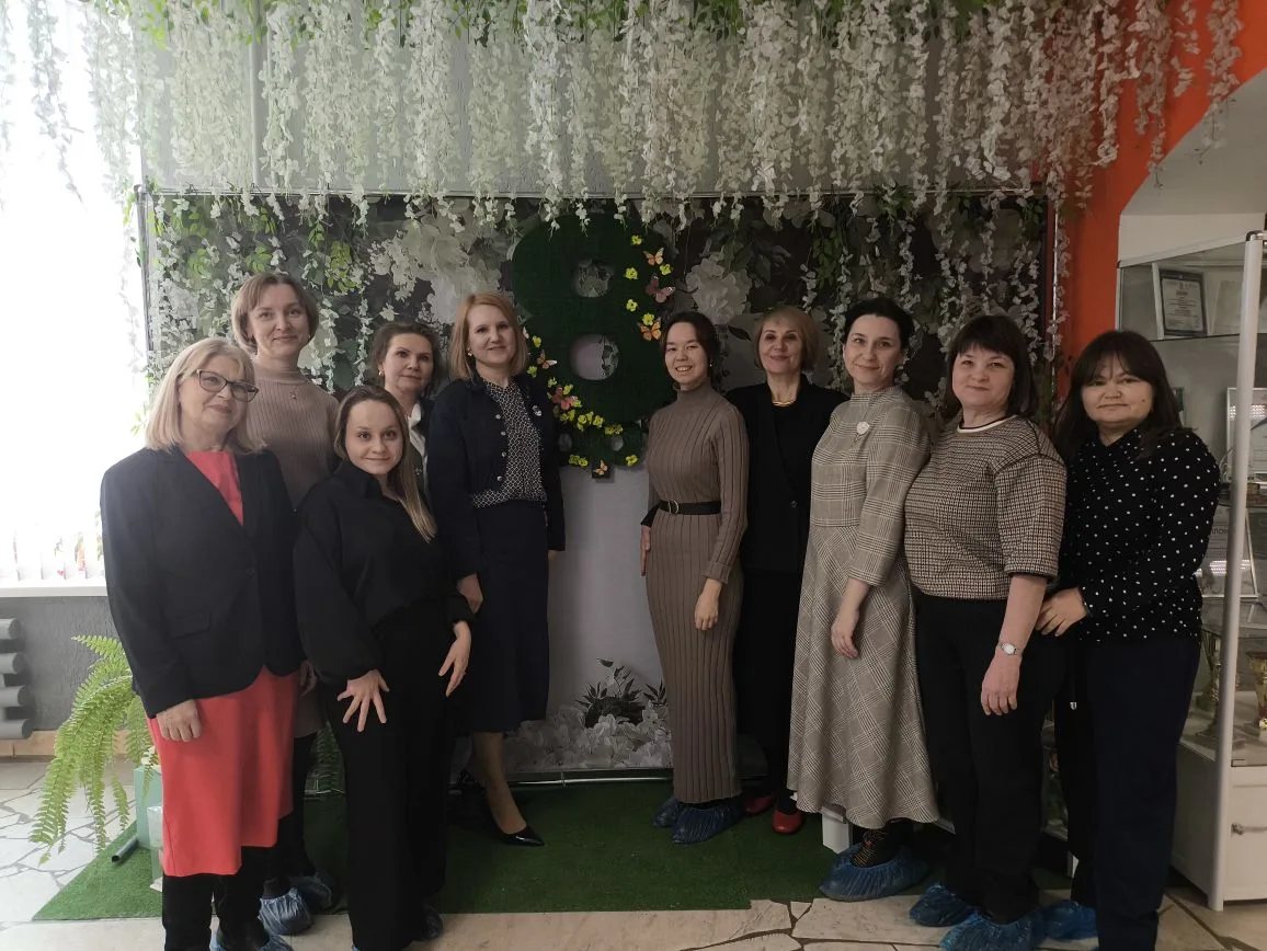 🌞💐6 марта в преддверии весеннего праздника мы с удовольствием поделились опытом и поздравили наших