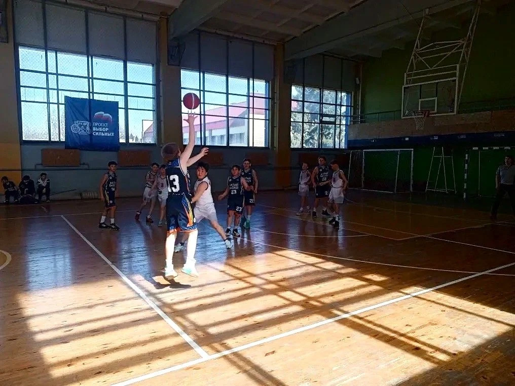 🏀Итоги турнира памяти Льва Геннадьевича Панаева  В нашем городе прошел турнир по баскетболу, посвяще
