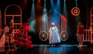 👸 Спектакль «Золушка»

Сказочный мир, где тыква легко может превратиться в карету! Классическая ист