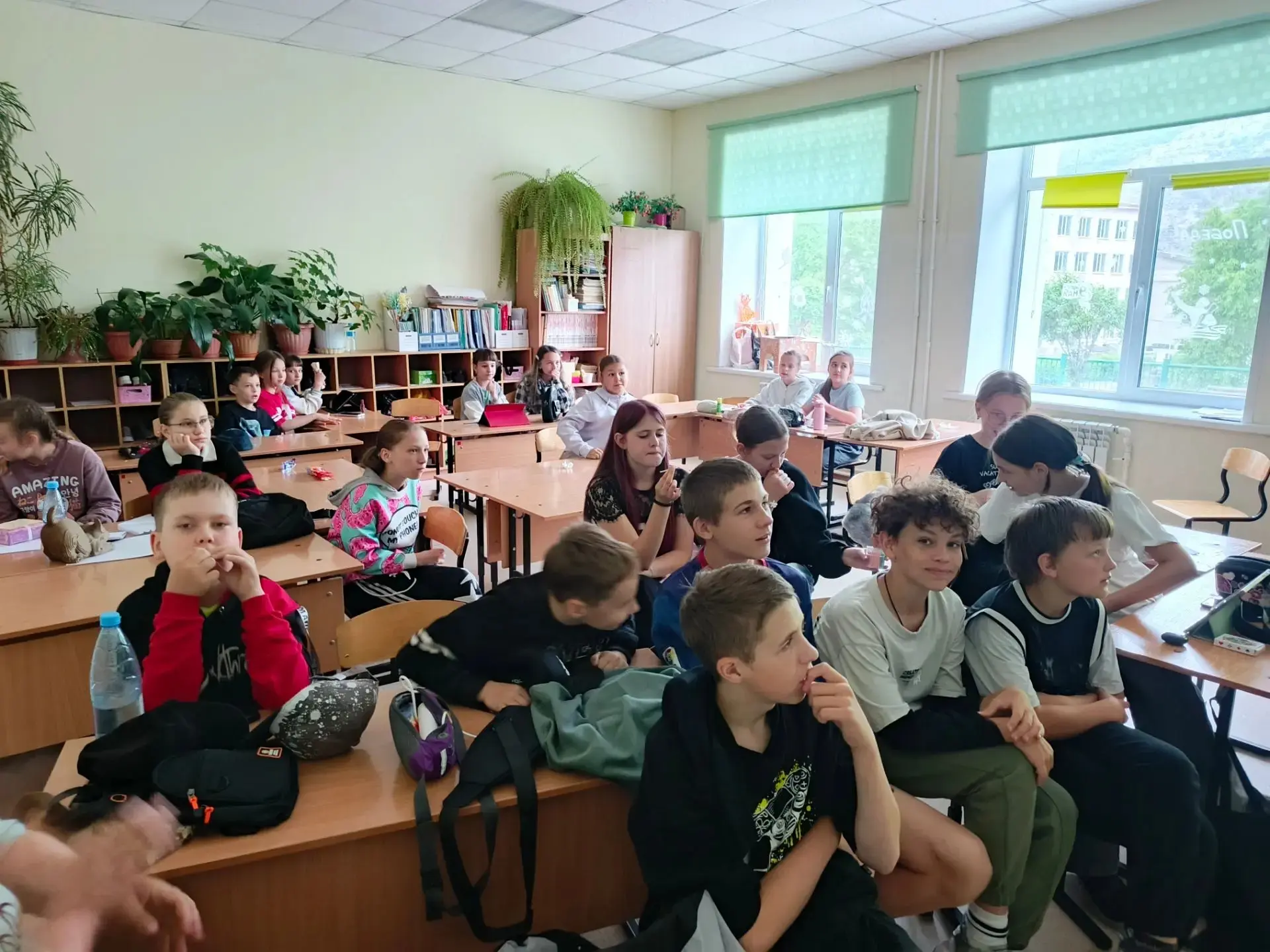 15 июня для ребят из пришкольного лагеря МОБУ СОШ №1 состоялись презентации из цикла "Безопасное лет