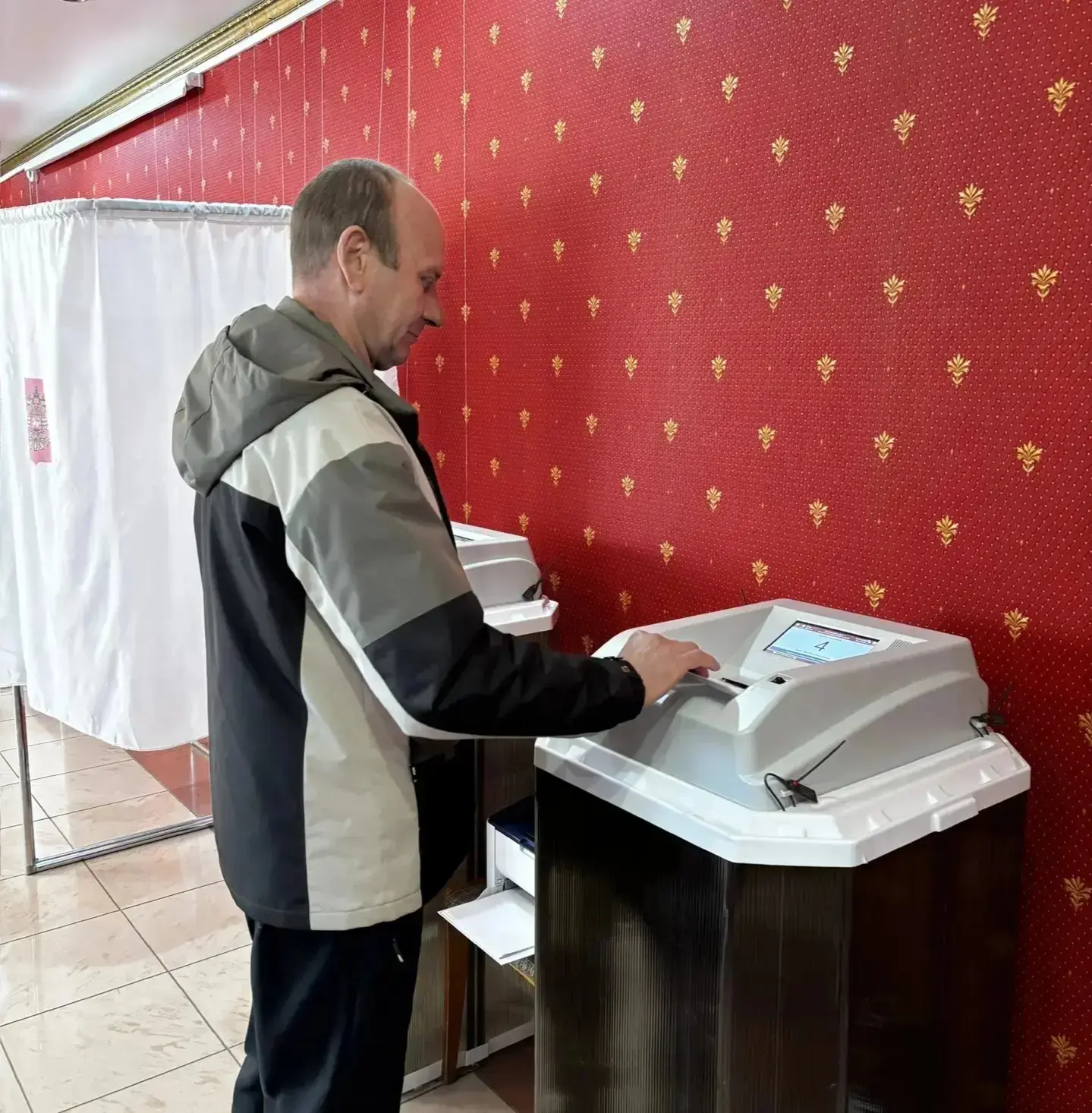 ✔️На избирательных участках в Весеннем сельсовете установлены КОИБ  Сегодня, 18 апреля, началось гол