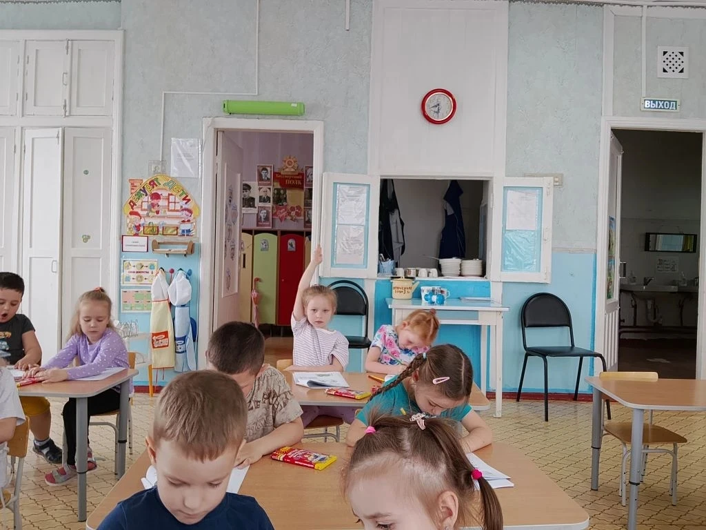 В группе «Пчелка» проходят мероприятия по безопасности детей. Ребята продолжают обучени...