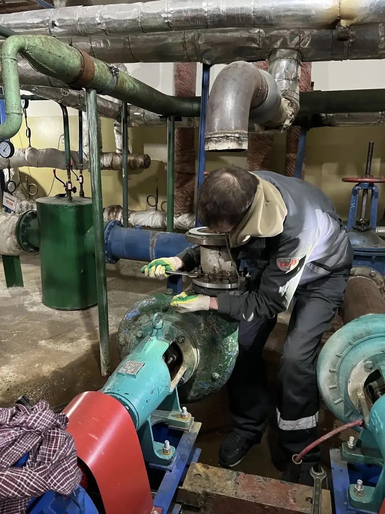 Район тепловых сетей  Замена корпуса насосного агрегата системы отопления в ЦТП 19.  https://max.ru/