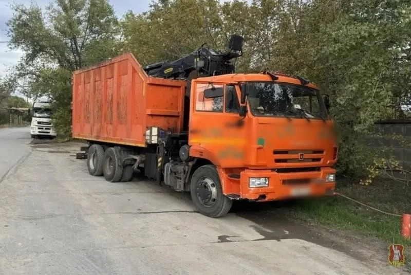 Мужчина погиб под колёсами КамАЗа на юге Волгограда Трагедия произошла в Красноармейско...