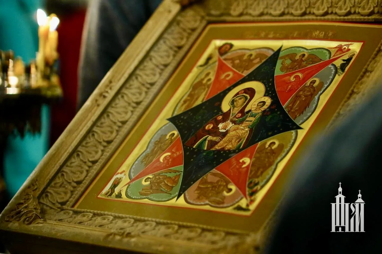 🌿17 сентября Церковь чтит икону Божией Матери «Неопалимая Купина».