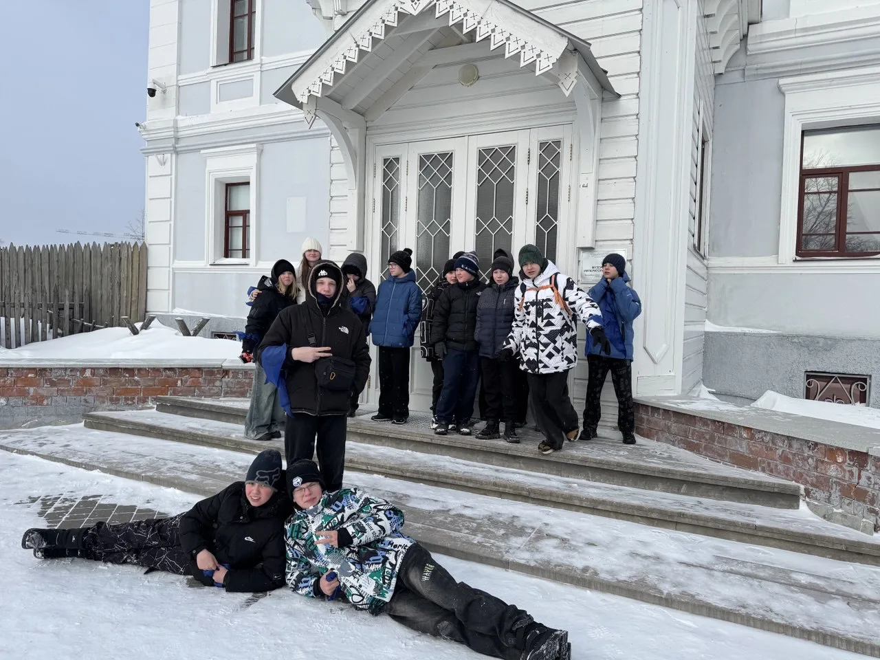 Погружение в историю: 6Ж класс покоряет Тобольск! 🏰📚  Кадеты 6Ж класса вернулись из невероятного обр